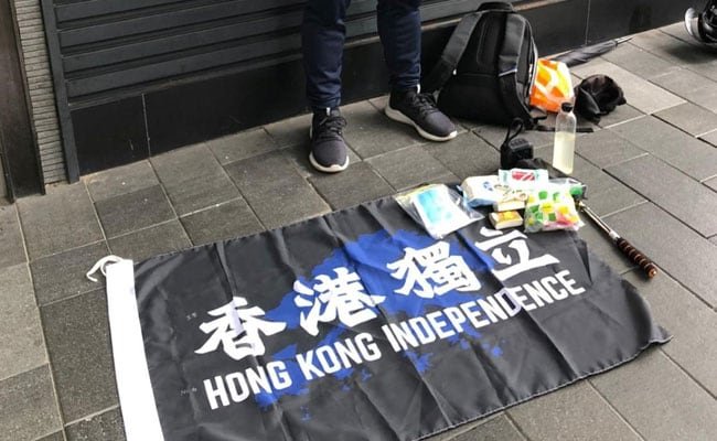 लोकतंत्र समर्थक 47 प्रमुख शख्सियतों का आज से परीक्षण शुरू करेगा हांगकांग