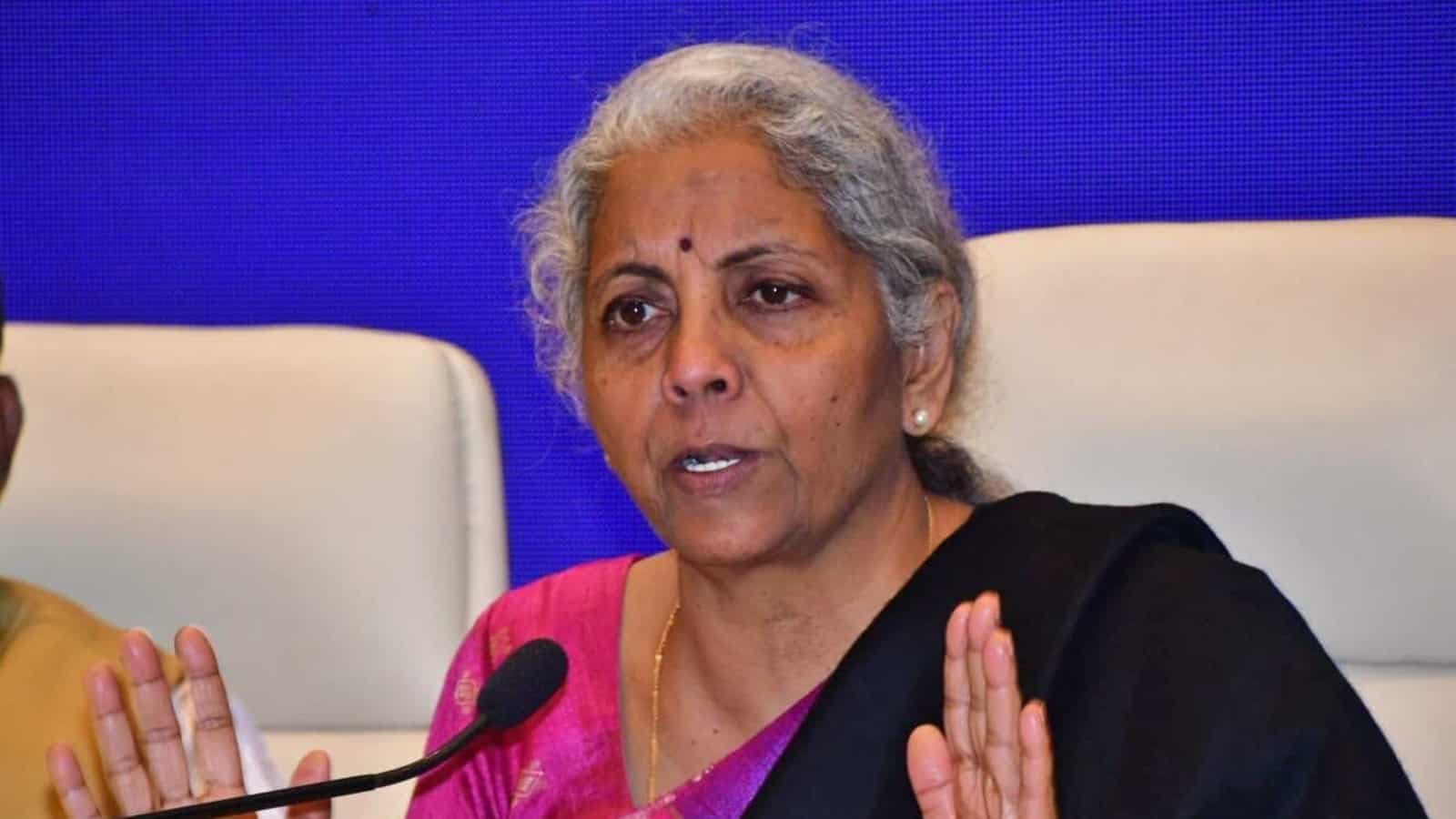 सेबी इस सप्ताह अडानी जांच पर एफएम सीतारमण को अपडेट करेगा: रिपोर्ट