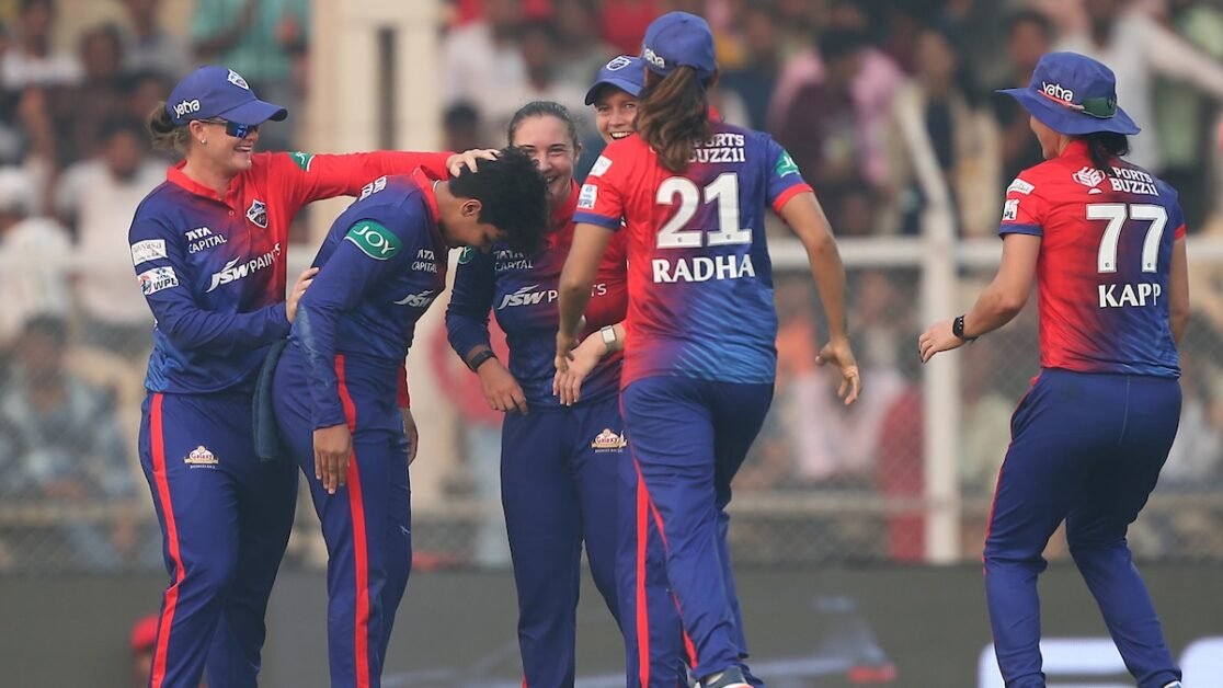 डब्ल्यूपीएल 2023, डीसी बनाम यूपीडब्ल्यू लाइव: दूसरे मुकाबले में यूपी का सामना दिल्ली में जबरदस्त टेस्ट से होगा।  क्रिकेट खबर