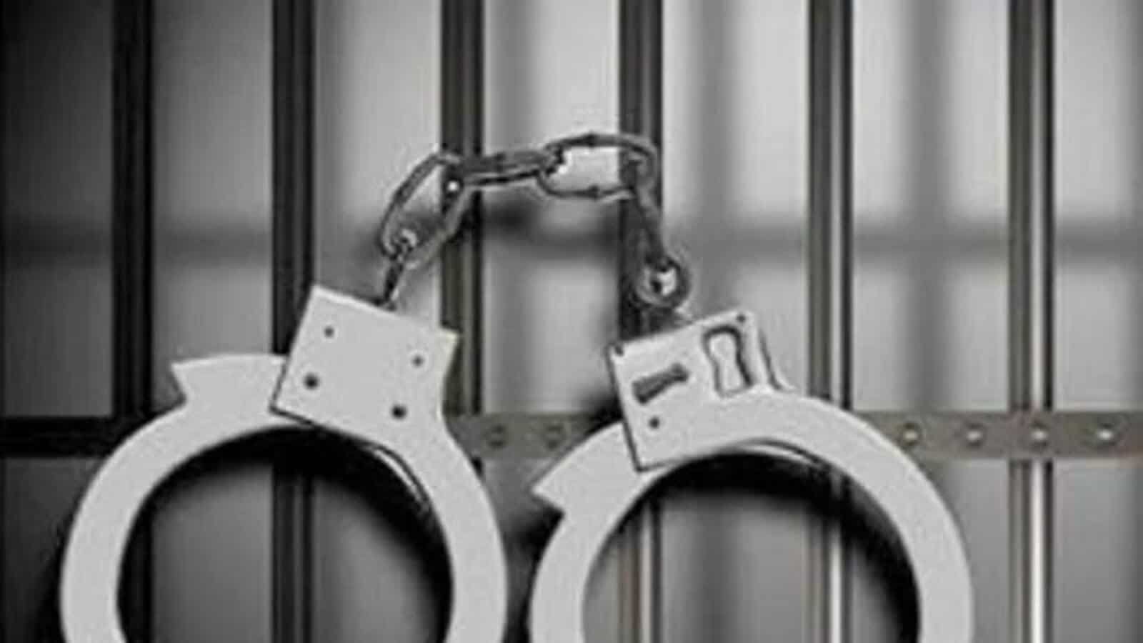 बिहार के पश्चिमी चंपारण में होली के जुलूस को लेकर हुई झड़प में 15 गिरफ्तार: पुलिस