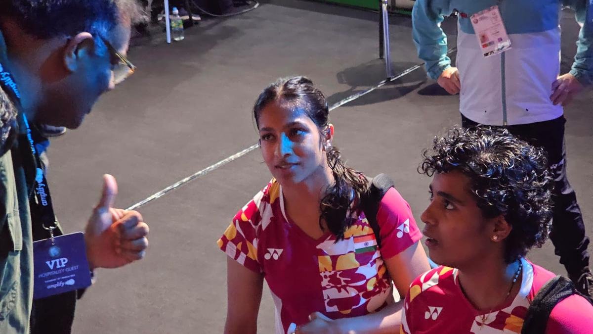 गायत्री पुलेला गोपीचंद और तृषा जॉली ने जोरदार टक्कर दी