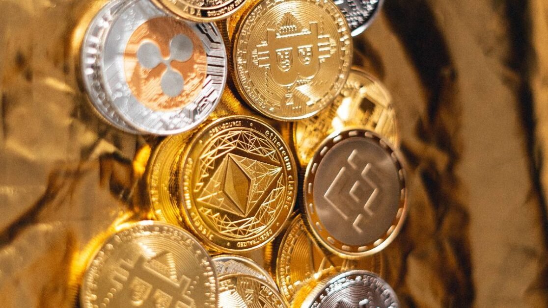 Bitcoin में जोरदार तेजी, एक दिन में वैल्यू 2,000 डॉलर से ज्यादा बढ़ी