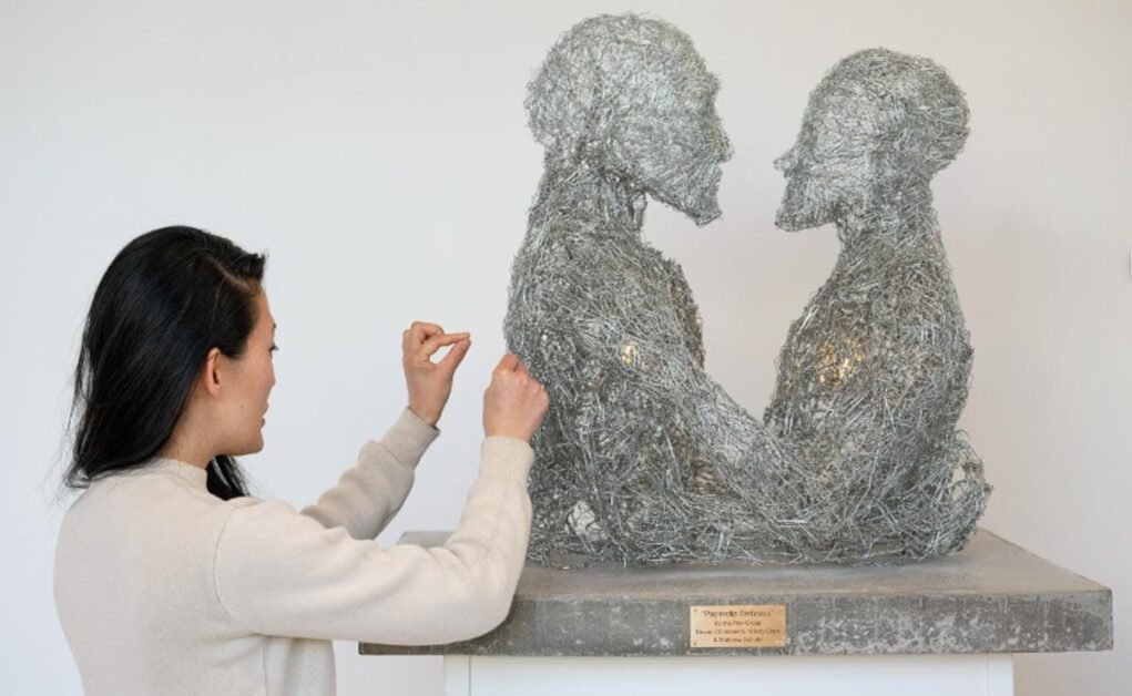 एआई अद्वितीय यूएस आर्ट शो में 'मानवता के अधिकांश लोगों को मारने के लिए क्षमा करें' है