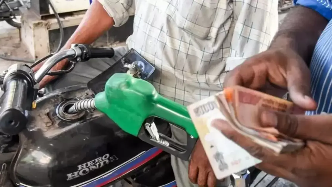 आज 12 मार्च पेट्रोल और डीजल के रेट: आपके शहर में क्या हैं रेट?