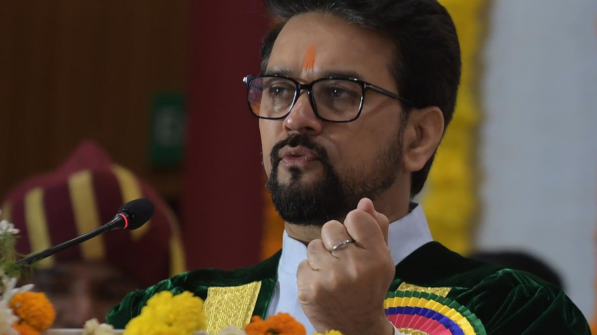 ओटीटी प्लेटफॉर्म्स पर क्रिएटिविटी के नाम पर अश्लीलता बर्दाश्त नहीं: अनुराग ठाकुर