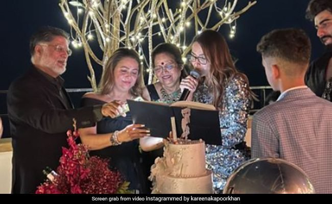 कैसे करीना कपूर-सैफ अली खान, मलाइका अरोड़ा-अर्जुन कपूर, करिश्मा ने इस पार्टी को सजाया