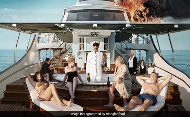 ट्रैंगल ऑफ़ सैडनेस रिव्यू: डिलाइट्ली विकेड फैबल अबाउट पावर स्ट्रक्चर्स