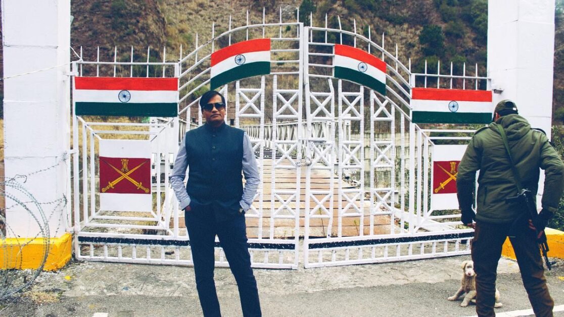 ठग किरण पटेल ने गुजरात में कई लोगों को ठगा