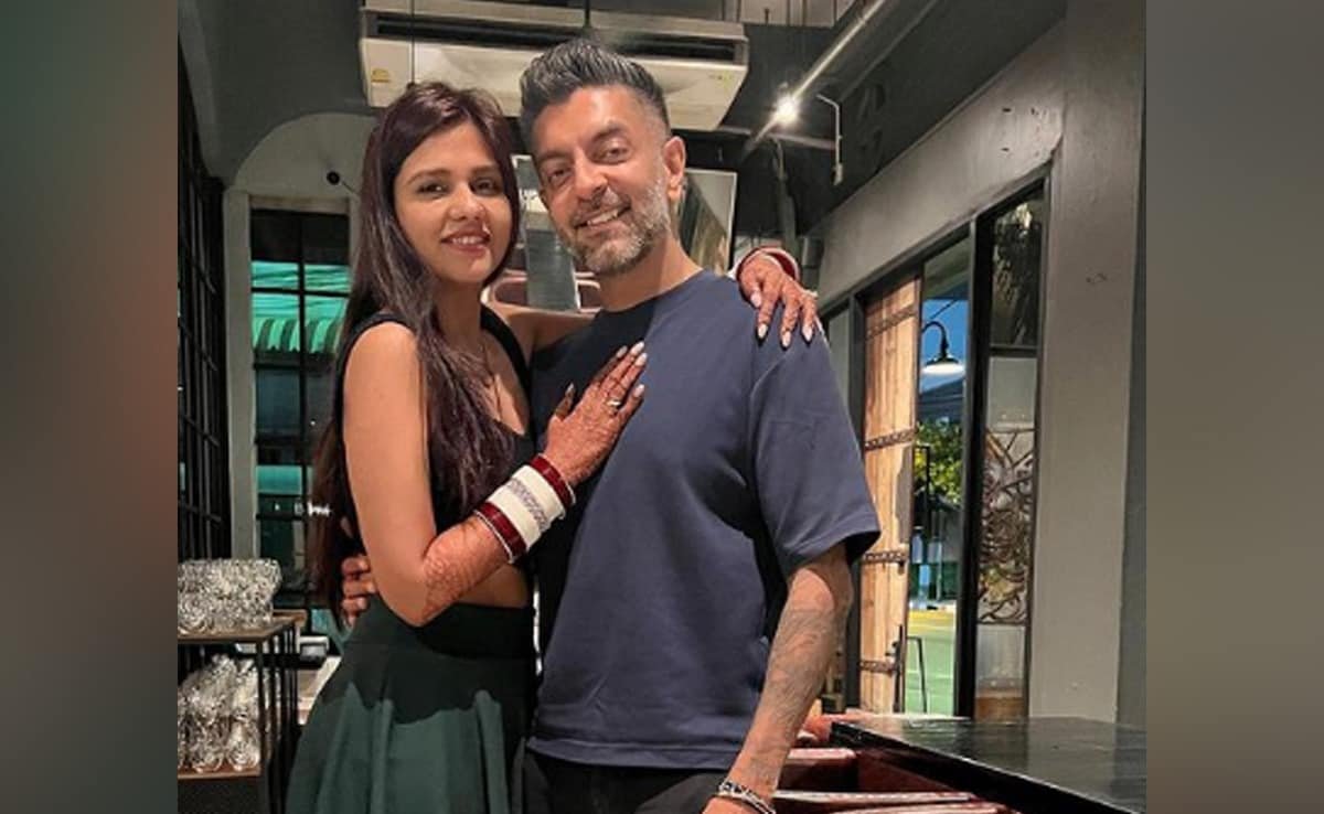 दलजीत कौर और पति निखिल पटेल की हनीमून डायरी के अंदर।  तस्वीरें देखें