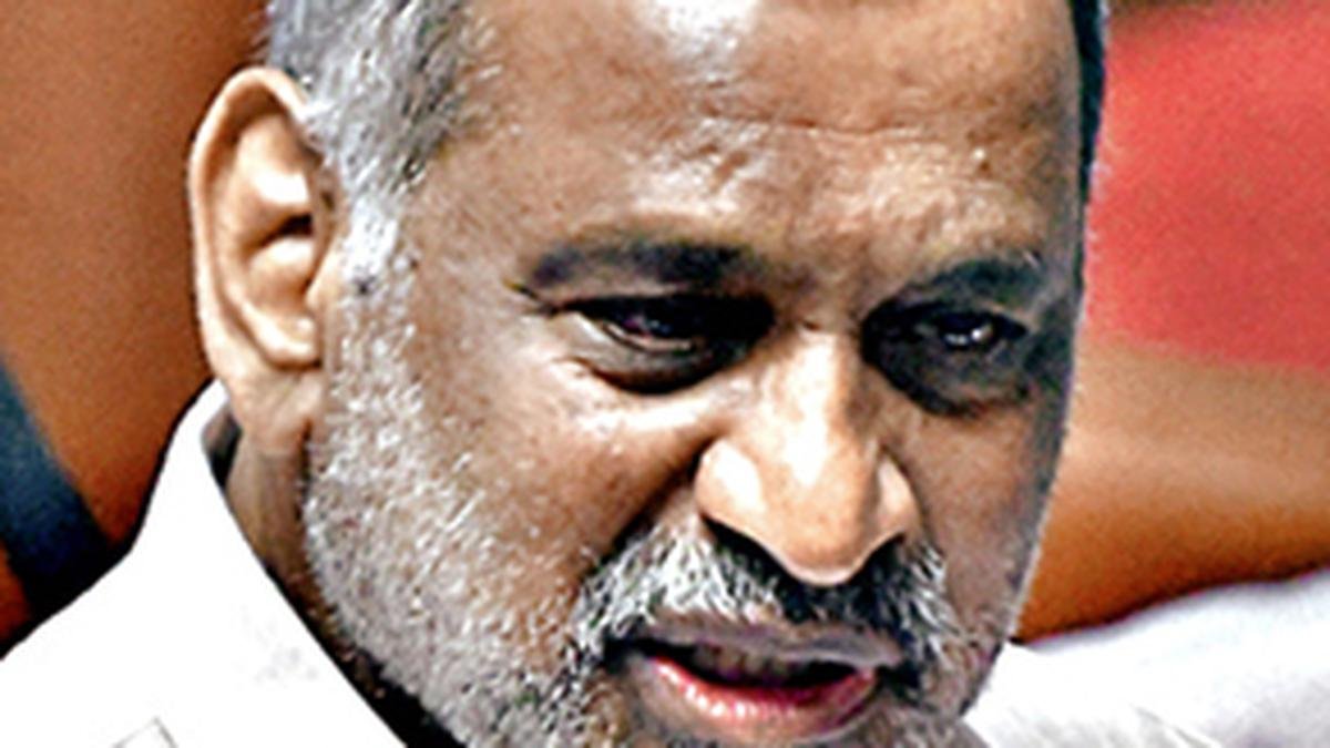 दूरस्थ गांवों में इंटरनेट कनेक्टिविटी प्रदान करने के लिए बीएसएनएल टावरों के लिए 2,000 वर्ग फुट सरकारी भूमि प्रदान करने के लिए कैबिनेट की मंजूरी