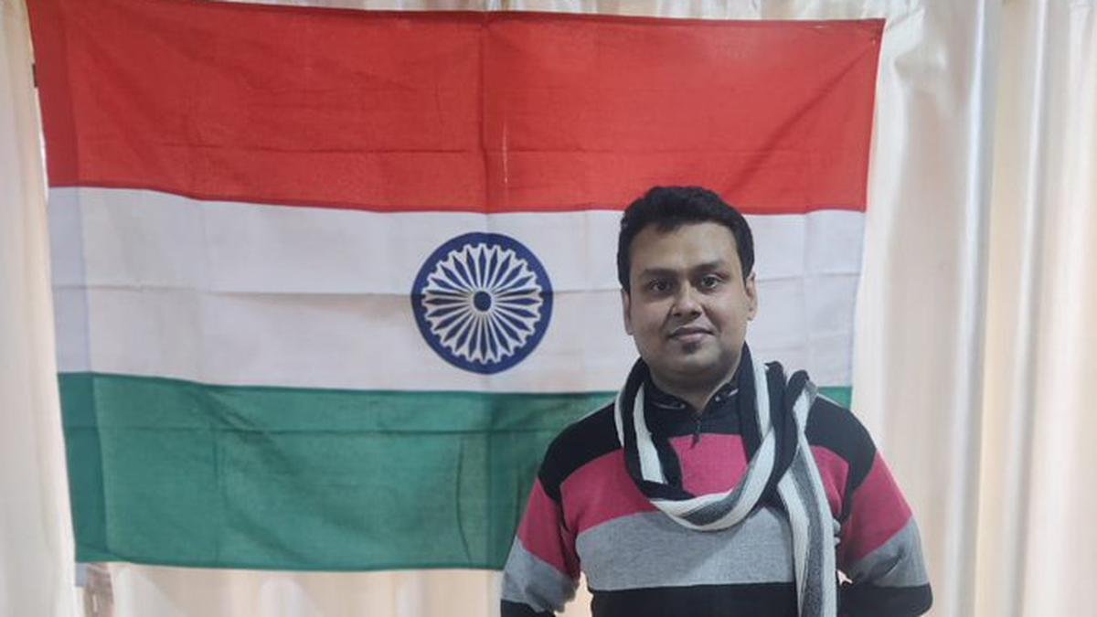 बंगाल कांग्रेस के प्रवक्ता कौस्तव बागची को मुख्यमंत्री ममता बनर्जी के खिलाफ टिप्पणी के आरोप में गिरफ्तार किया गया है