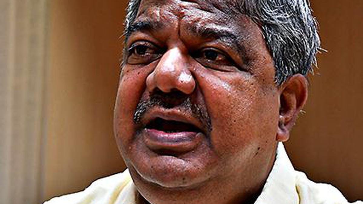 बीजेपी नेता का कहना है कि कविता ने तेलंगाना की महिलाओं की प्रतिष्ठा को नुकसान पहुंचाया है