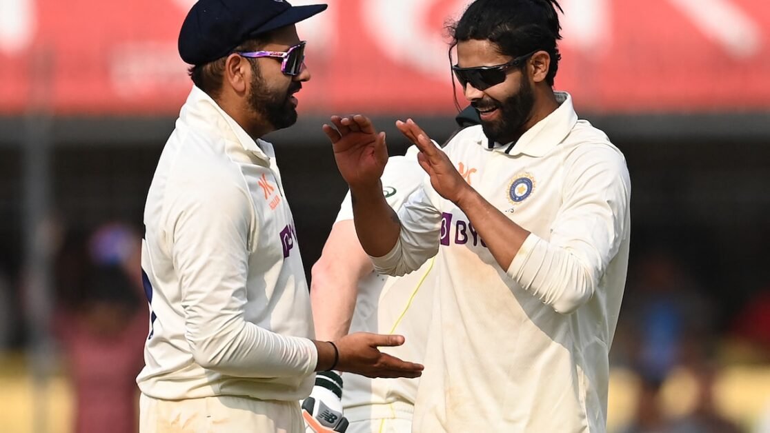 "भाई थोड़ा रिलैक्स करो...": रवींद्र जडेजा की डीआरएस अपील पर रोहित शर्मा का मजेदार कमेंट |  क्रिकेट खबर
