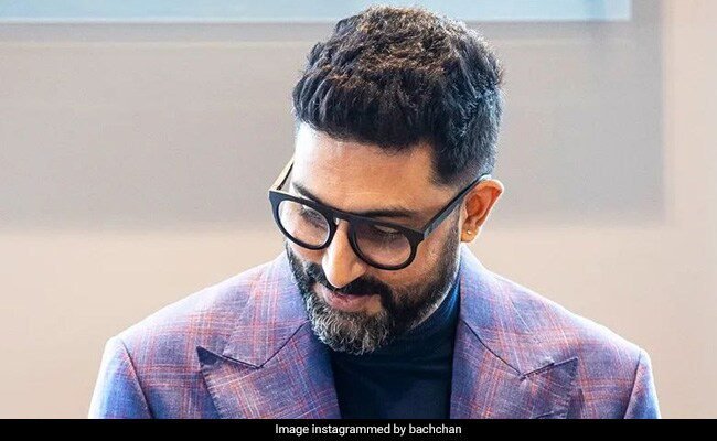 मजेदार तथ्य: अभिषेक बच्चन ने बचपन में अमजद अली खान से सरोद सीखा था