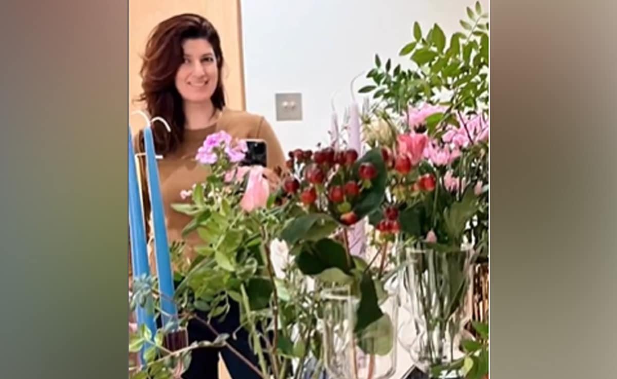 मदर्स डे पर ट्विंकल खन्ना को बेटे आरव से मिला खास तोहफा  कोई अंदाज़ा?