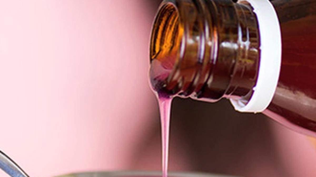 महाराष्ट्र में छह कफ सिरप निर्माताओं के लाइसेंस नियमों के उल्लंघन के लिए निलंबित