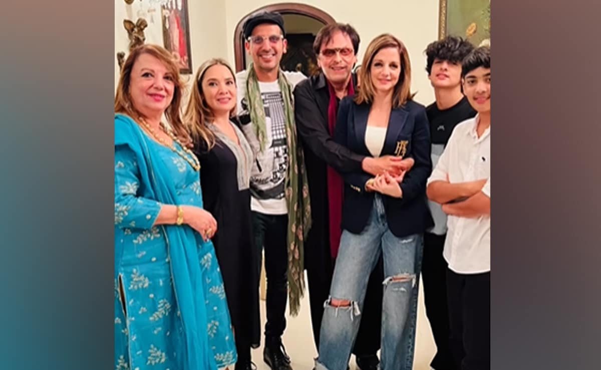 माँ ज़रीन कत्रक के लिए सुज़ैन खान की प्यारी जन्मदिन पोस्ट: 'वी लव यू टू मच'