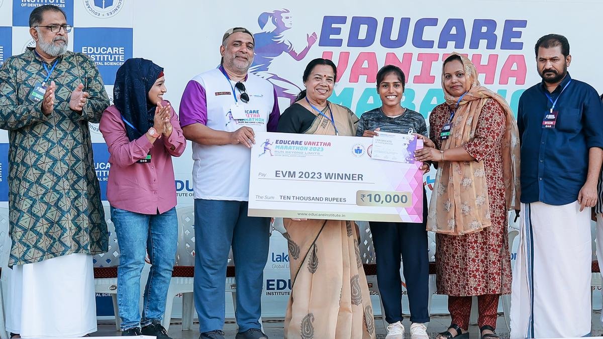 मैराथन मलप्पुरम में महिला दिवस समारोह का प्रतीक है