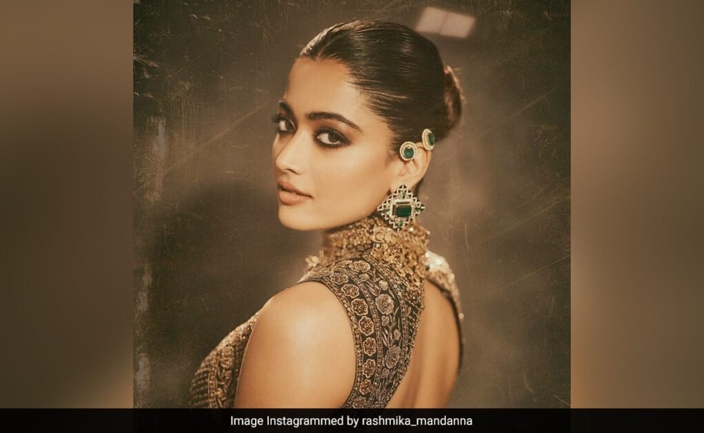 रश्मिका मंदाना से पूछा गया कि वह 'नकारात्मक लोगों' से कैसे निपटती हैं, उन्होंने यह ट्वीट किया