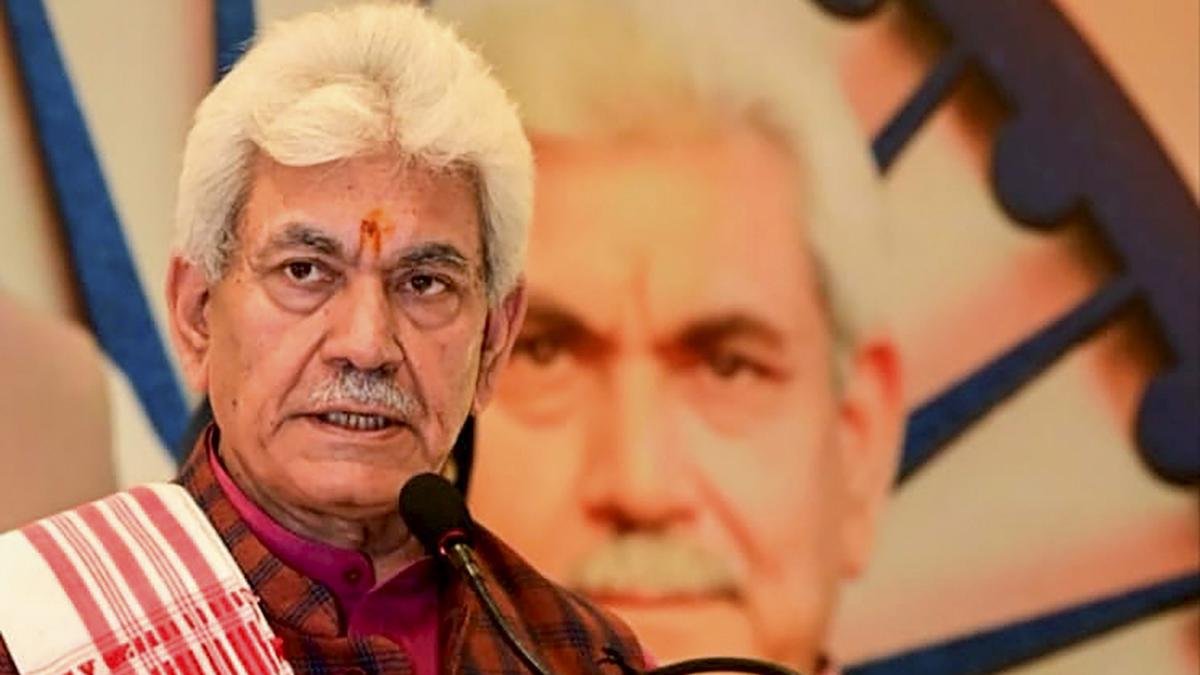 विस्थापित पीओके निवासियों की कॉलोनियों को नियमित किया जाएगा: लेफ्टिनेंट गवर्नर मनोज सिन्हा