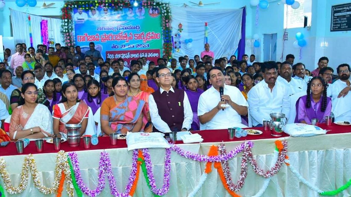 सीएम ने श्री सत्य साईं ट्रस्ट को रागी माल्ट परियोजना में सहयोग के लिए धन्यवाद दिया