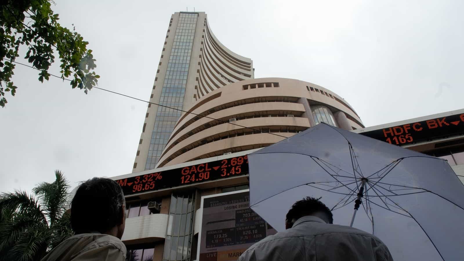 सेंसेक्स 78 अंक की बढ़त के साथ 57,634 पर बंद हुआ;  निफ्टी 16,985 पर हरे रंग में बंद हुआ