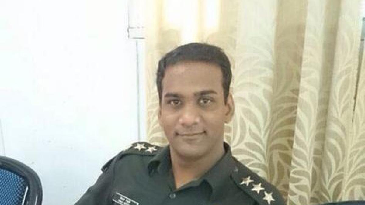 सेना के पायलटों का पार्थिव शरीर शाम तक हैदराबाद, मदुरै पहुंचेगा