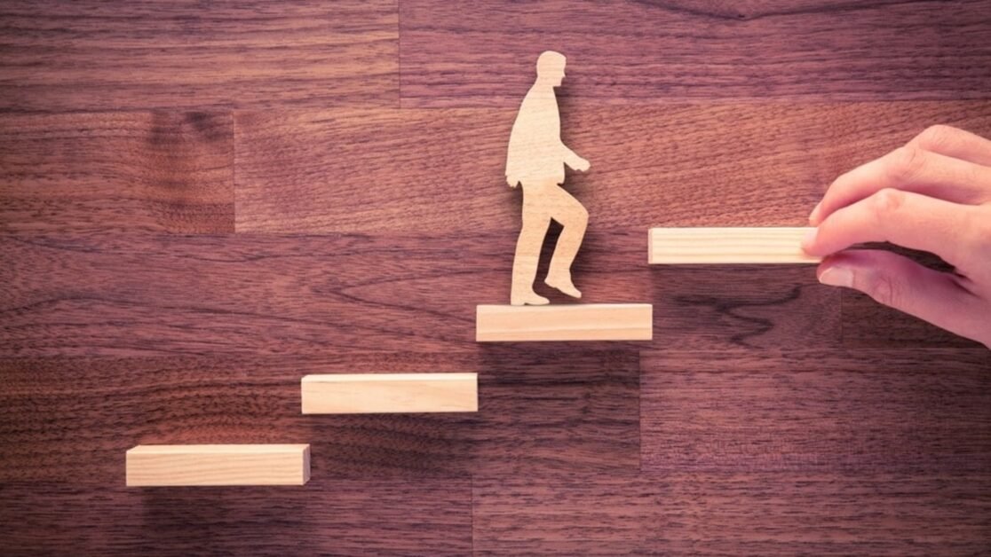 करियर राशिफल आज, 5 अप्रैल 2023: जल्द ही नौकरी के अवसर मिलने वाले हैं