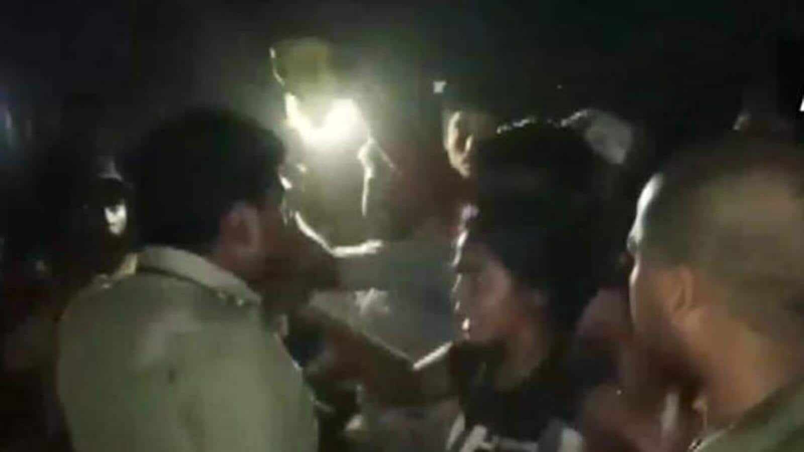 बिहार के गांव में पूछताछ करने गई पुलिस पर स्थानीय लोगों ने किया हमला, 9 लोग घायल