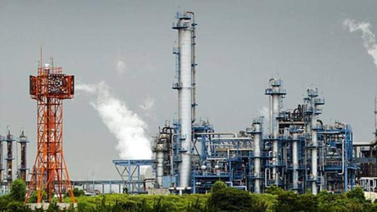 सरकार ने अप्रैल के लिए गैस की कीमत ₹648 तय की, उपभोक्ताओं के लिए दरें ₹532 तय की गईं