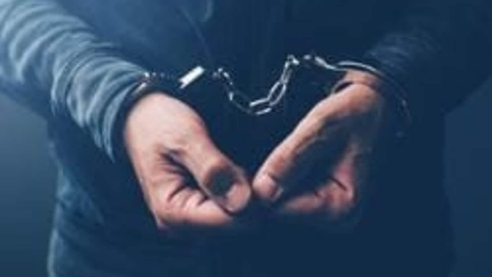 बिहार: पटना, दरभंगा हवाईअड्डों पर धमकी भरे फोन करने वाला 'नशे में' गिरफ्तार