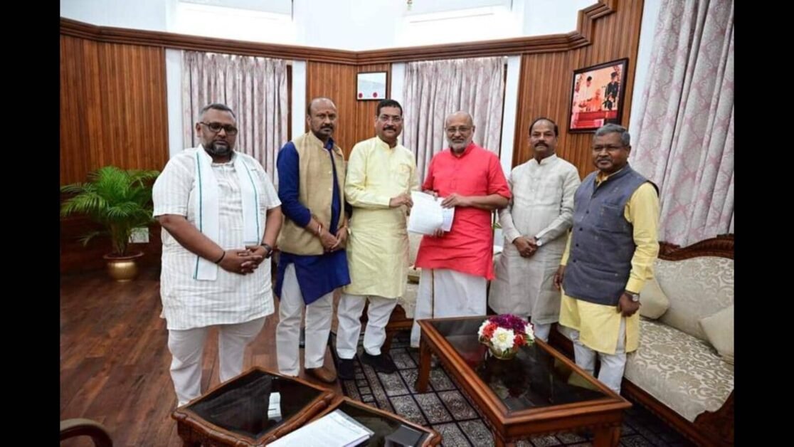 भाजपा प्रतिनिधियों ने झारखंड के राज्यपाल से मुलाकात की, विरोध मार्च के दौरान पुलिस कार्रवाई की न्यायिक जांच की मांग की