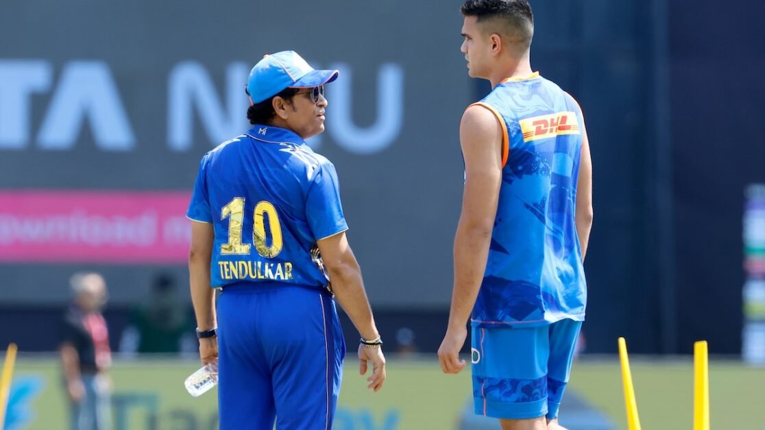 पिता की तरह, बेटे की तरह: सारा तेंदुलकर ने सचिन, अर्जुन के आईपीएल नंबरों में समानता पाई |  क्रिकेट खबर