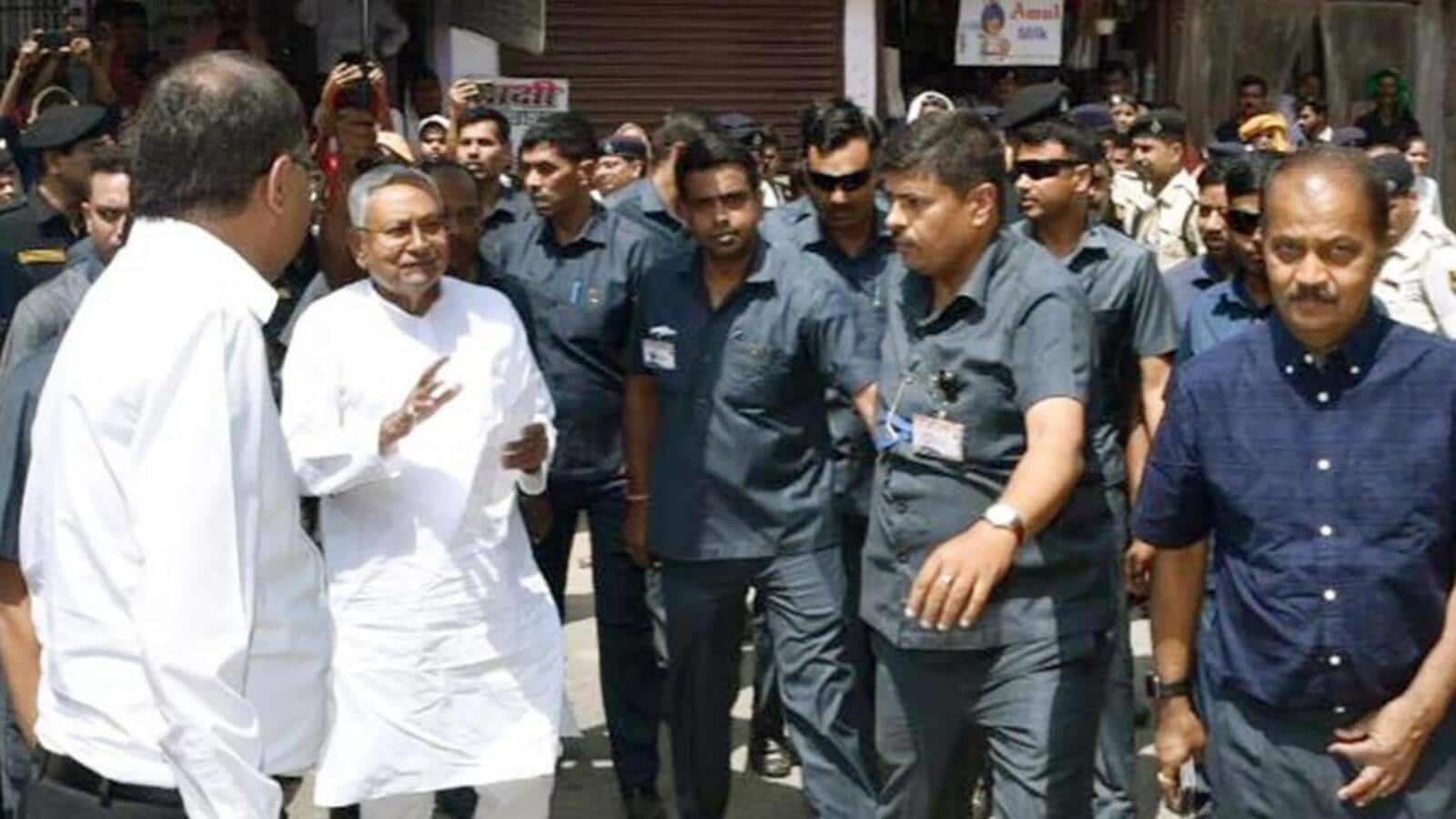 बिहार में जाति सर्वेक्षण की कवायद से पटना के स्कूलों में पढ़ाई प्रभावित, बीजेपी नाराज