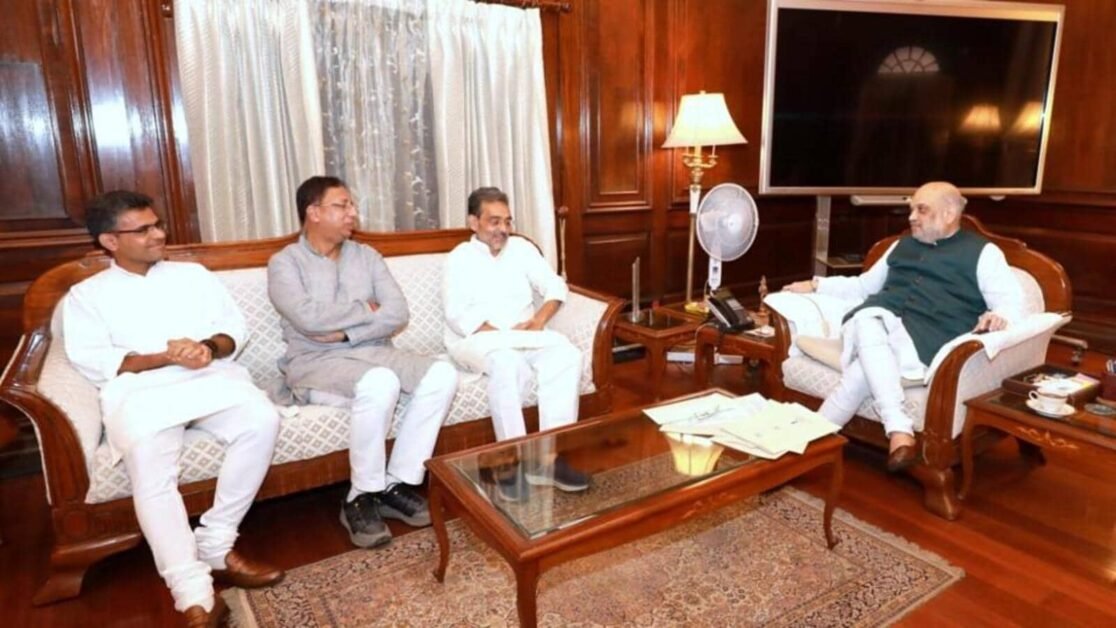 अमित शाह से मिले उपेंद्र कुशवाहा, अटकलें तेज
