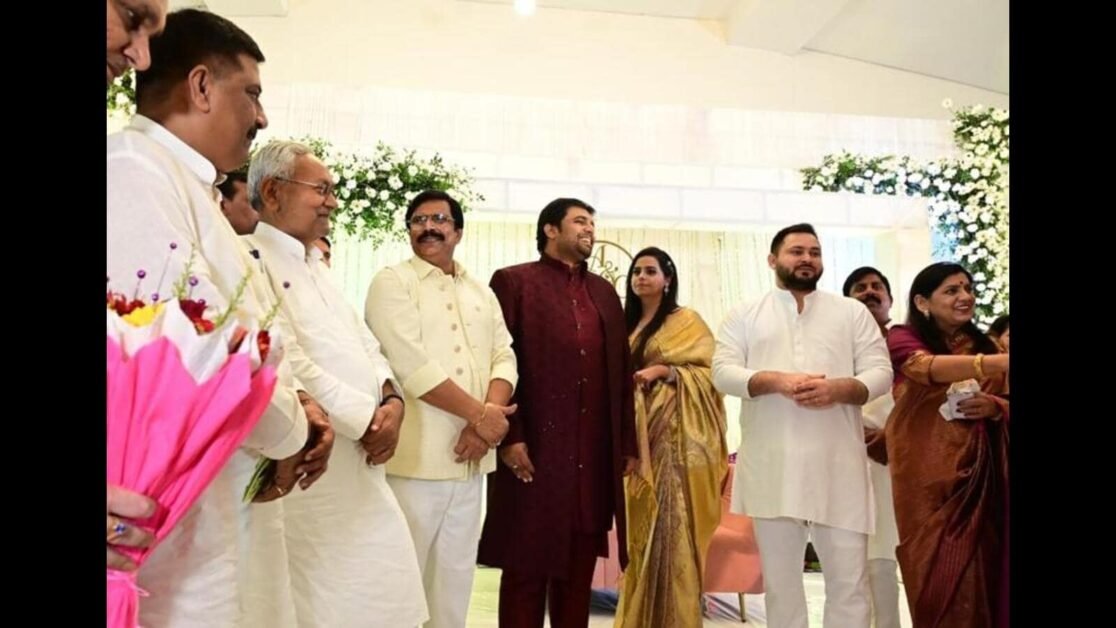 रिहा होने को तैयार आनंद मोहन ने बिल्किस बानो के दोषियों की रिहाई का हवाला दिया, क्योंकि बीजेपी ने गर्मी बढ़ा दी है