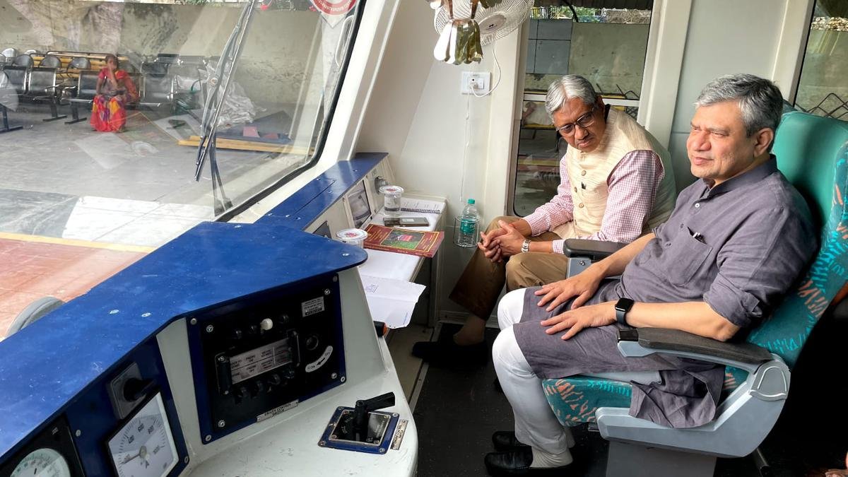 केरल के 34 रेलवे स्टेशनों को विश्व स्तर के मानकों पर अपग्रेड किया जाएगा: वैष्णव