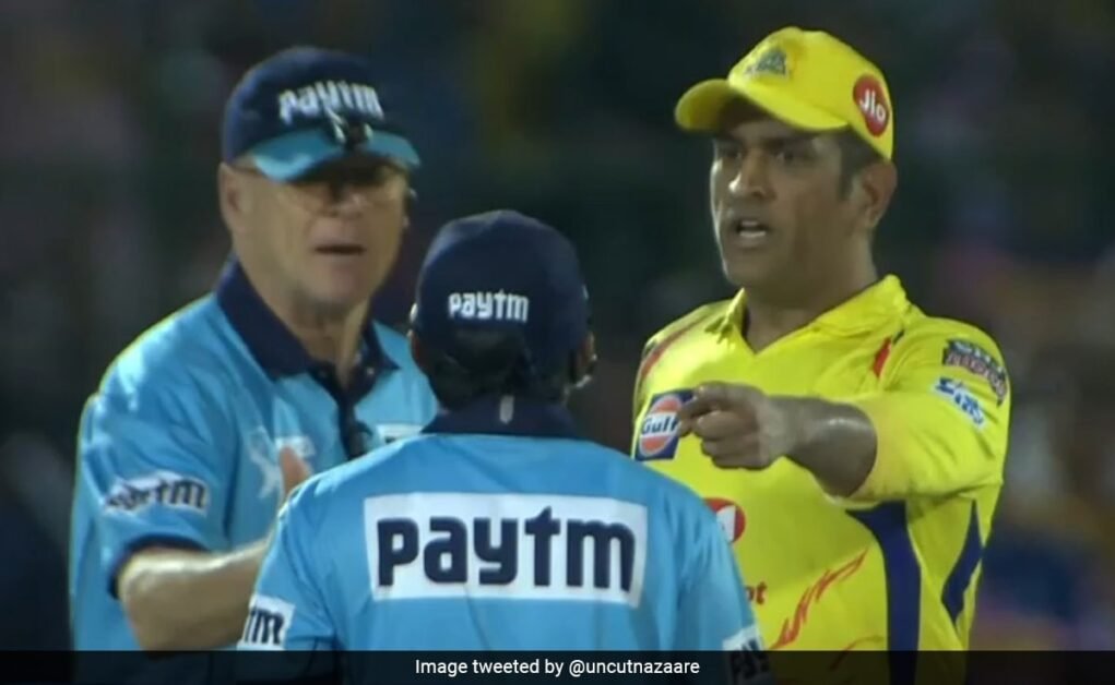जब एमएस धोनी आखिरी बार सवाई मानसिंह स्टेडियम में खेले थे, तो प्रशंसकों ने उनका गुस्से वाला अवतार देखा था।  वायरल वीडियो |  क्रिकेट खबर