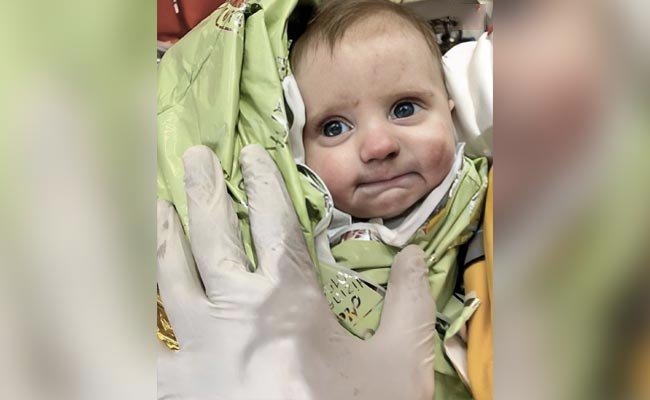 2 महीने की तुर्की भूकंप उत्तरजीवी की माँ मिली, यूक्रेन के मंत्री ने ट्वीट किया