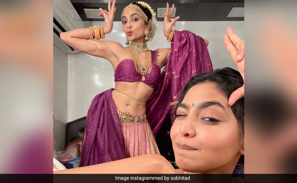 PS-2 की सह-कलाकार शोभिता धुलिपाला की BTS तस्वीरों पर ऐश्वर्या लिक्ष्मी की ROFL प्रतिक्रिया