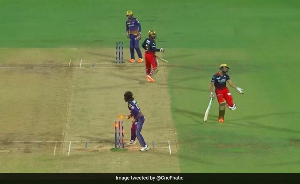 RCB टीम के साथी सुयश प्रभुदेसाई के एक और रन आउट के बाद दिनेश कार्तिक को ट्विटर पर प्रशंसकों के क्रोध का सामना करना पड़ा |  क्रिकेट खबर