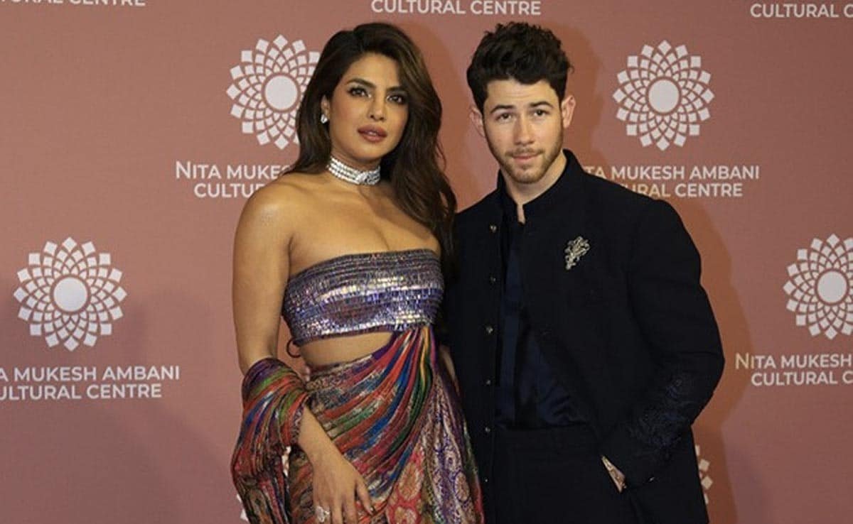 आरओएफएल के तरीके पपराज़ी ने सेलेब के नाम पुकारे, 'ज़ेंडाया, इधार बॉस' से लेकर निक 'जीजाजी' तक