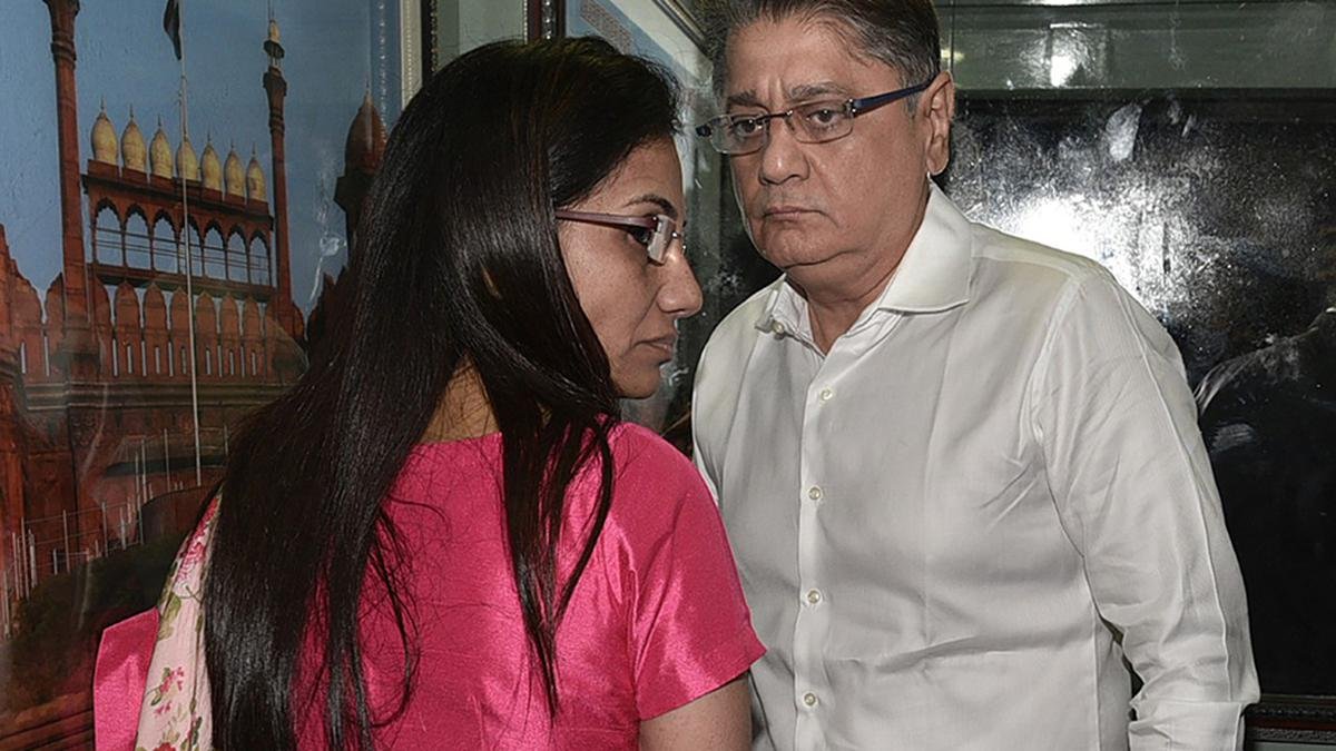 आईसीआईसीआई बैंक ऋण धोखाधड़ी: सीबीआई ने कोचर, वेणुगोपाल धूत के खिलाफ आरोप पत्र दायर किया