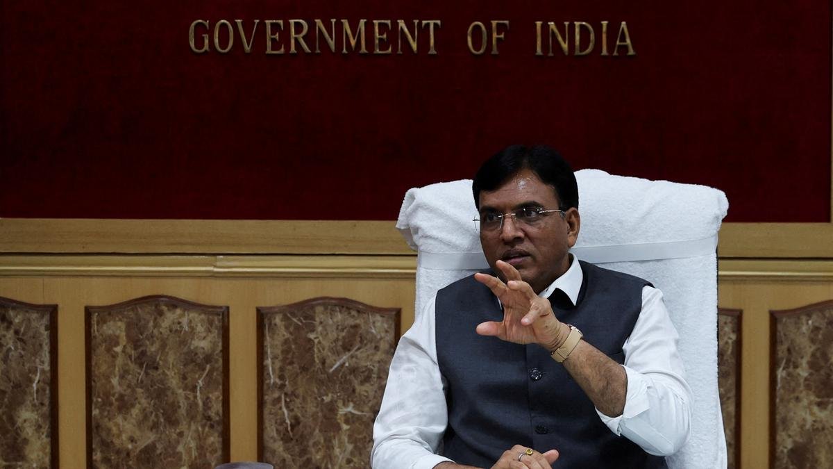 कोविड मामलों में उछाल |  मंडाविया ने राज्यों से सतर्क रहने, तैयार रहने को कहा