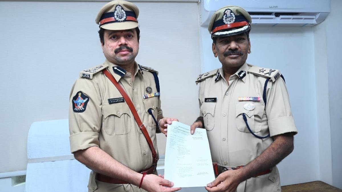 जीवीजी अशोक कुमार ने आंध्र प्रदेश में एलुरु रेंज के डीआईजी के रूप में कार्यभार संभाला