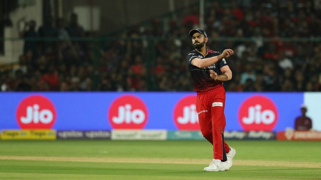 "डिजर्व्ड टू लूज़ ...": क्रुद्ध विराट कोहली ने केकेआर को 'फ्रीबी' विन गिफ्ट करने के लिए RCB को लताड़ा |  क्रिकेट खबर