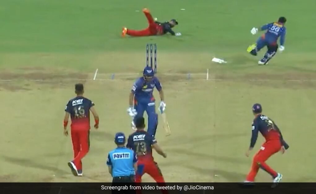 दिनेश कार्तिक लड़खड़ाए, रन आउट से चूके, एलएसजी ने आरसीबी पर 1 विकेट से रोमांचक जीत का दावा किया।  देखो |  क्रिकेट खबर