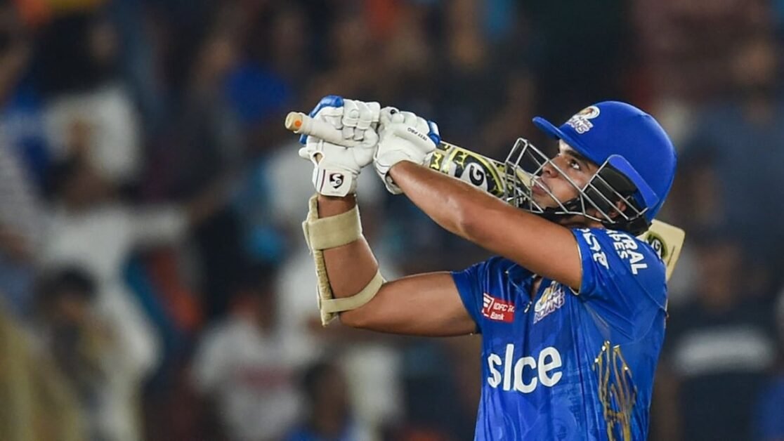 देखें: एक तेंदुलकर ने इंडियन प्रीमियर लीग में फिर से छक्का मारा।  सचिन को गर्व होगा |  क्रिकेट खबर