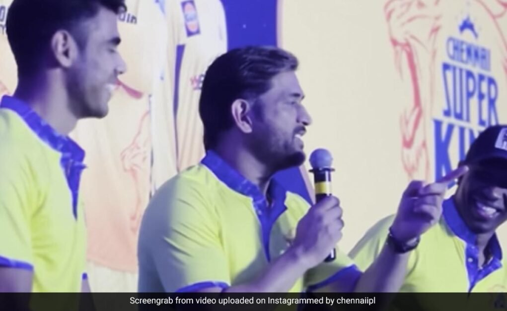 "नो टॉक ऑन नो बॉल्स": कप्तानी की चेतावनी के बाद अब एमएस धोनी ने सीएसके स्टारलेट को किया ट्रोल  देखो |  क्रिकेट खबर