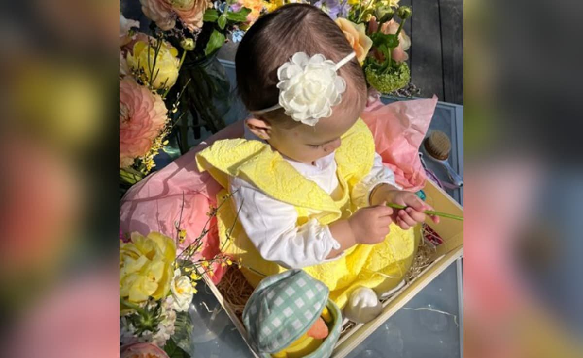 प्रियंका चोपड़ा ने ईस्टर सेलिब्रेशन से बेटी मालती मैरी की क्यूट तस्वीर शेयर की।  हमारा दिन बना है